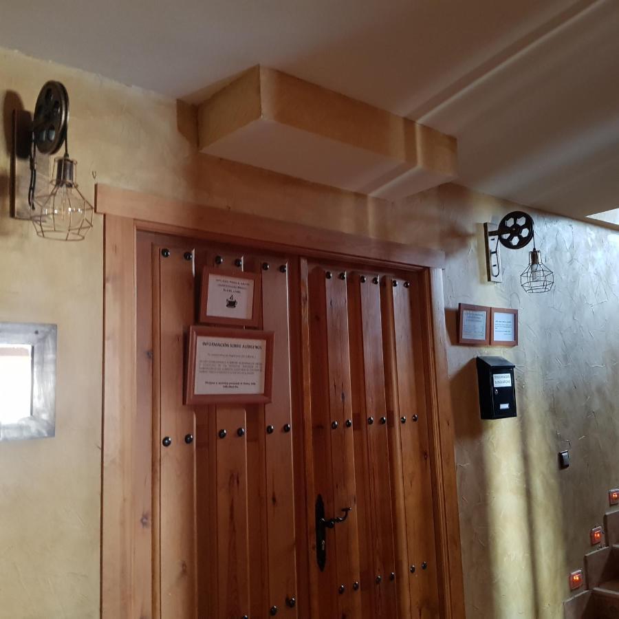 Puerta Al Duraton Bed and Breakfast Sebúlcor Eksteriør billede